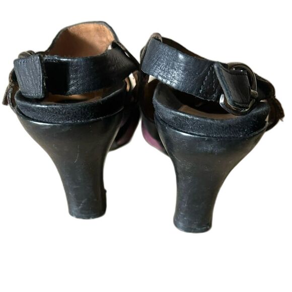 Earthies Shoes - Picture 3 of 11